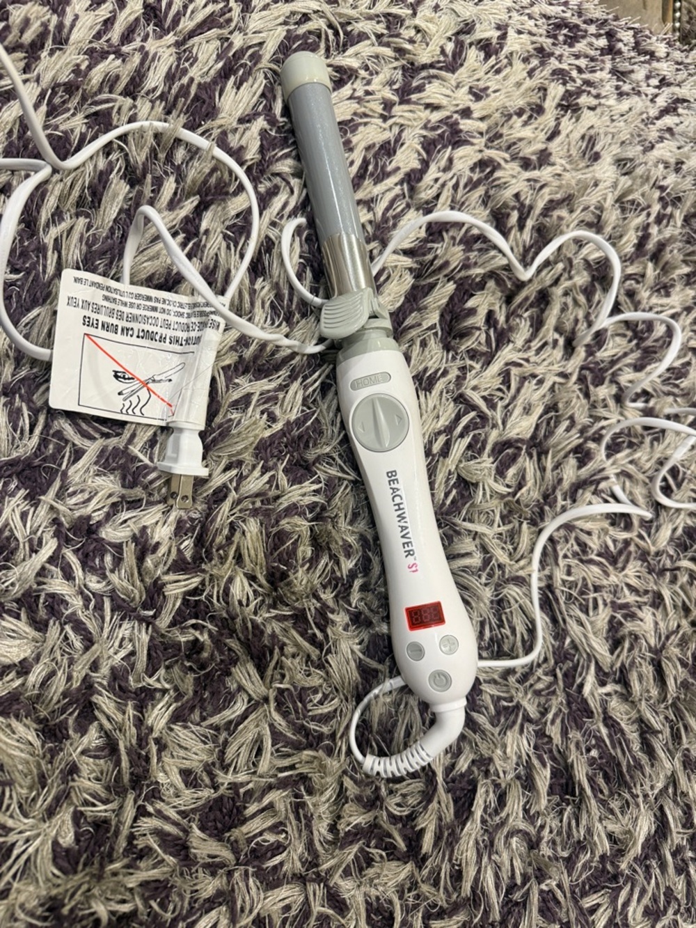 The Beachwaver Co. White and Silver Curling Wand